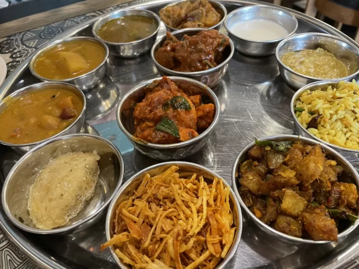 リトルインディアの Srikumbhakarna﻿ でインド料理ランチ
